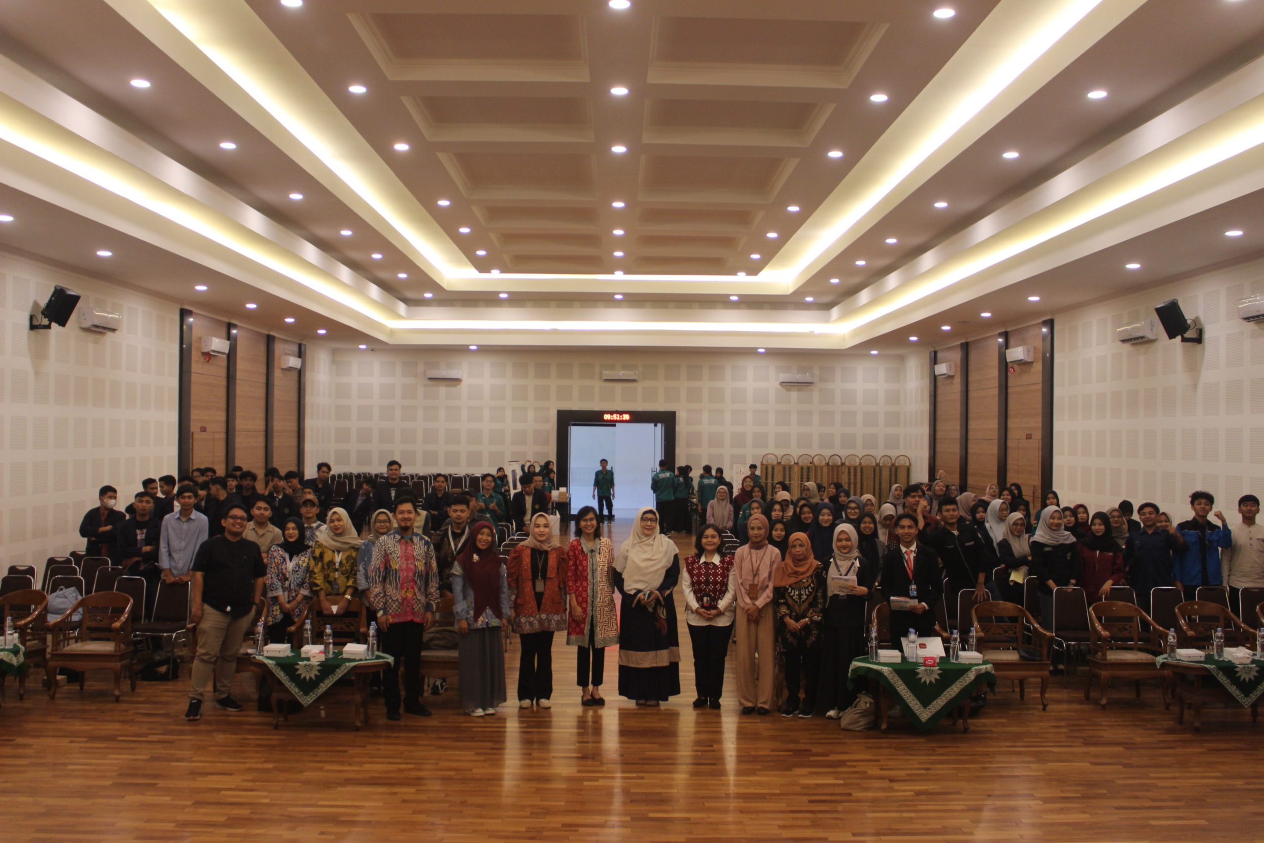 KSPM FEB UNIMMA SELENGGARAKAN SEMINAR PASAR MODAL “Becoming a Smart Investor: Mewujudkan Generasi Cerdas Finansial”